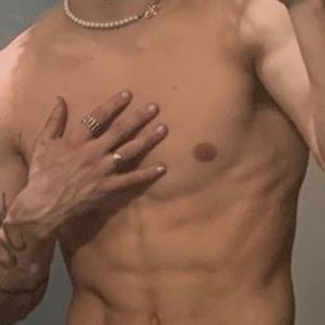 Meet your Posher, Ava